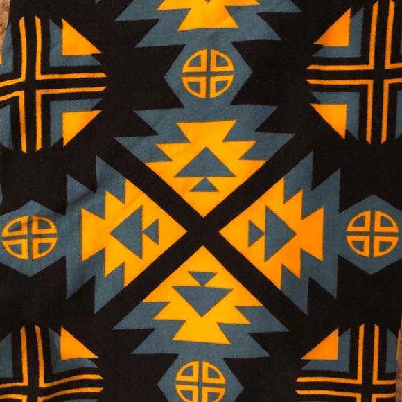 LulaRoe Leggings - Picture 2 of 2